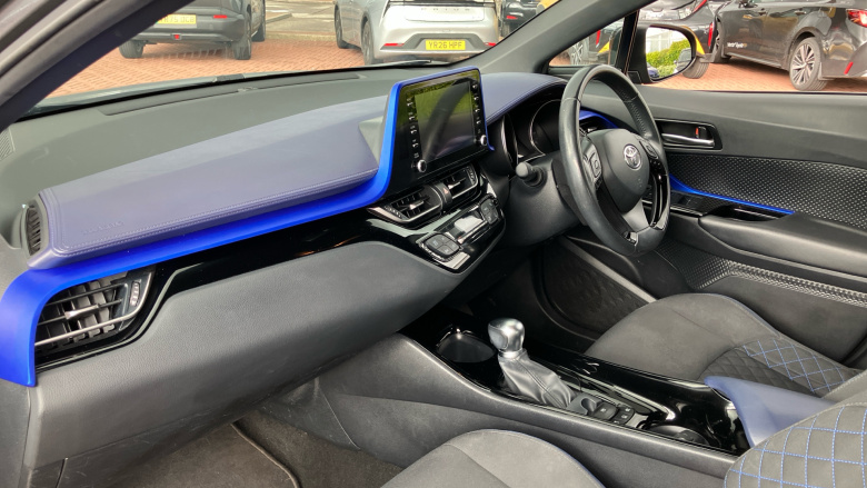 Toyota C-HR 1.8 Hybrid Dynamic 5dr CVT Hybrid Hatchback